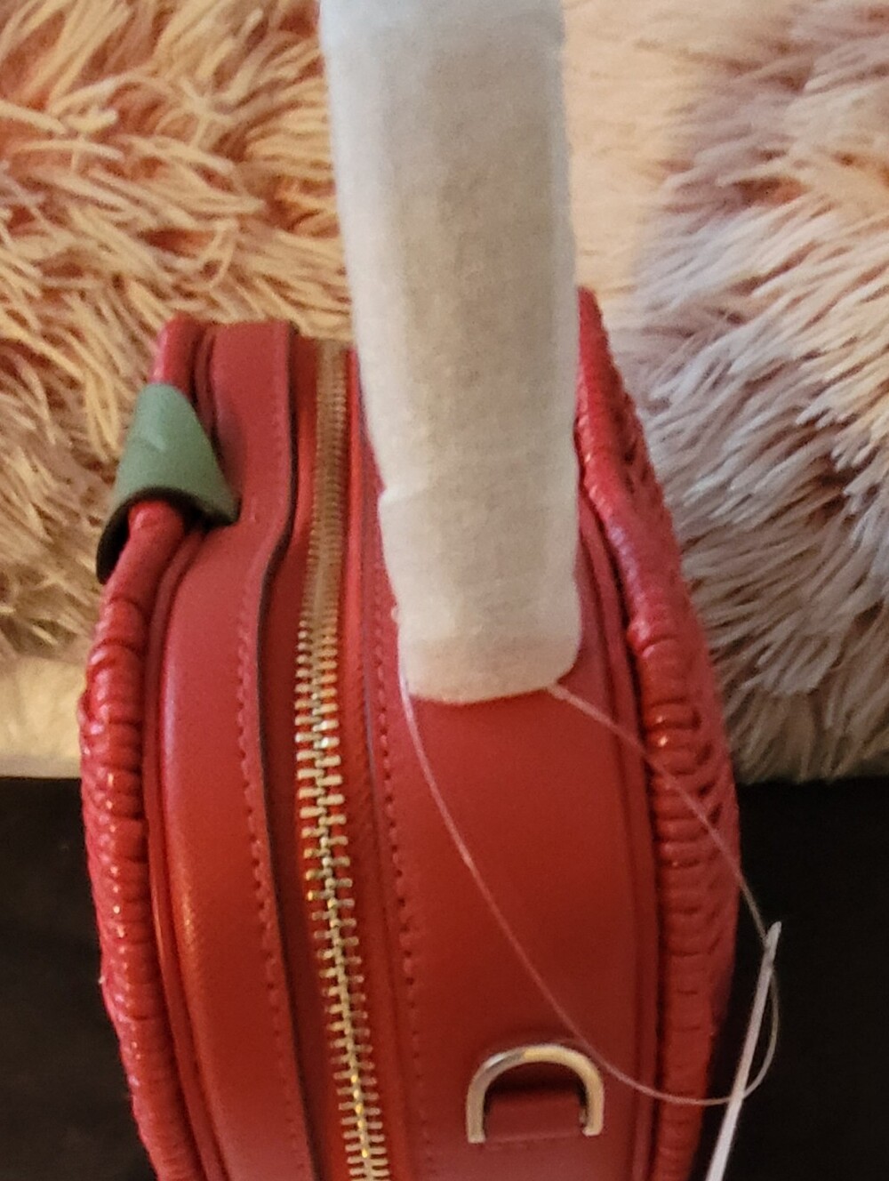 Kate Spade Honeycrisp Apple NWT - Picture 9 of 16